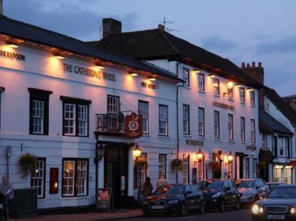 The Catherine Wheel Wetherspoon Hotel Henley-on-Thames Exterior foto